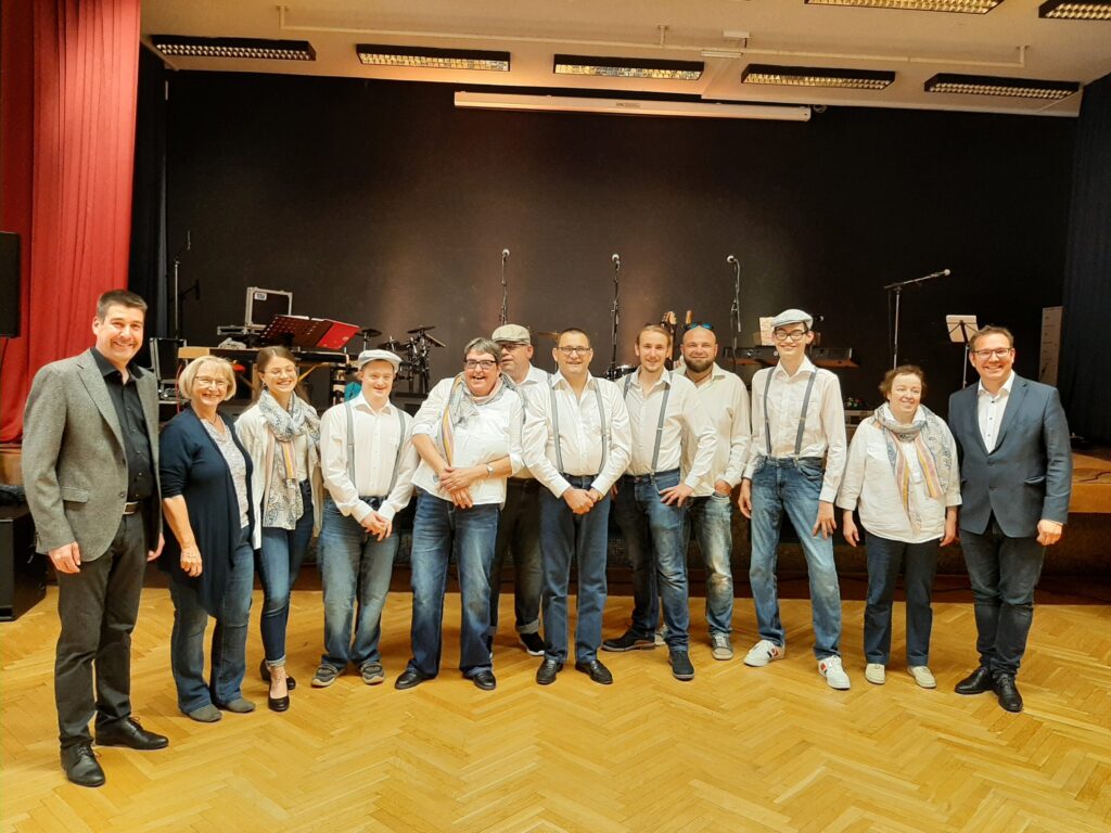 Gruppenbild F13-Konzert im Arbeiterkammersaal